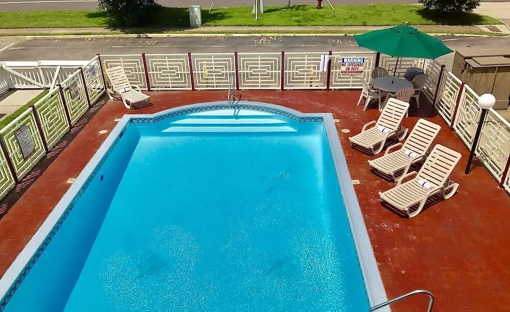 Quality Inn Little Creek Virginia Beach 2*,